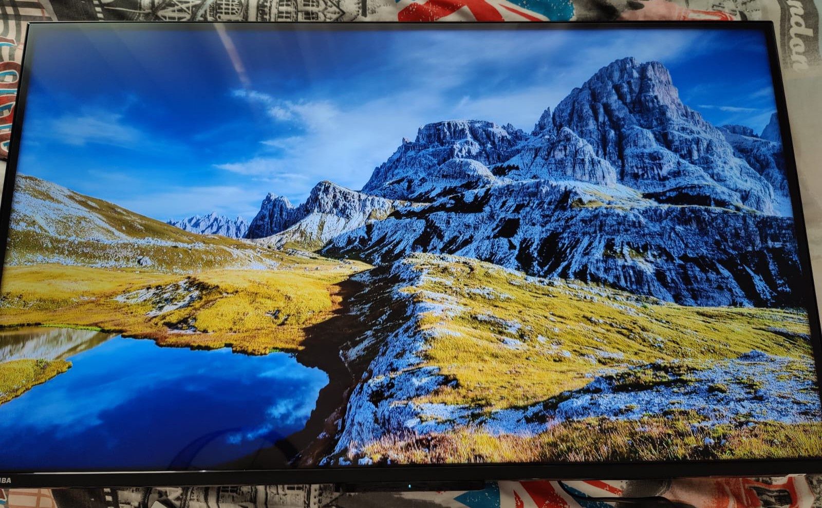 Telewizor Smart TV LED 43" TOSHIBA 43UV2363DG 4K UHD HDR VIDAA DVB-T2