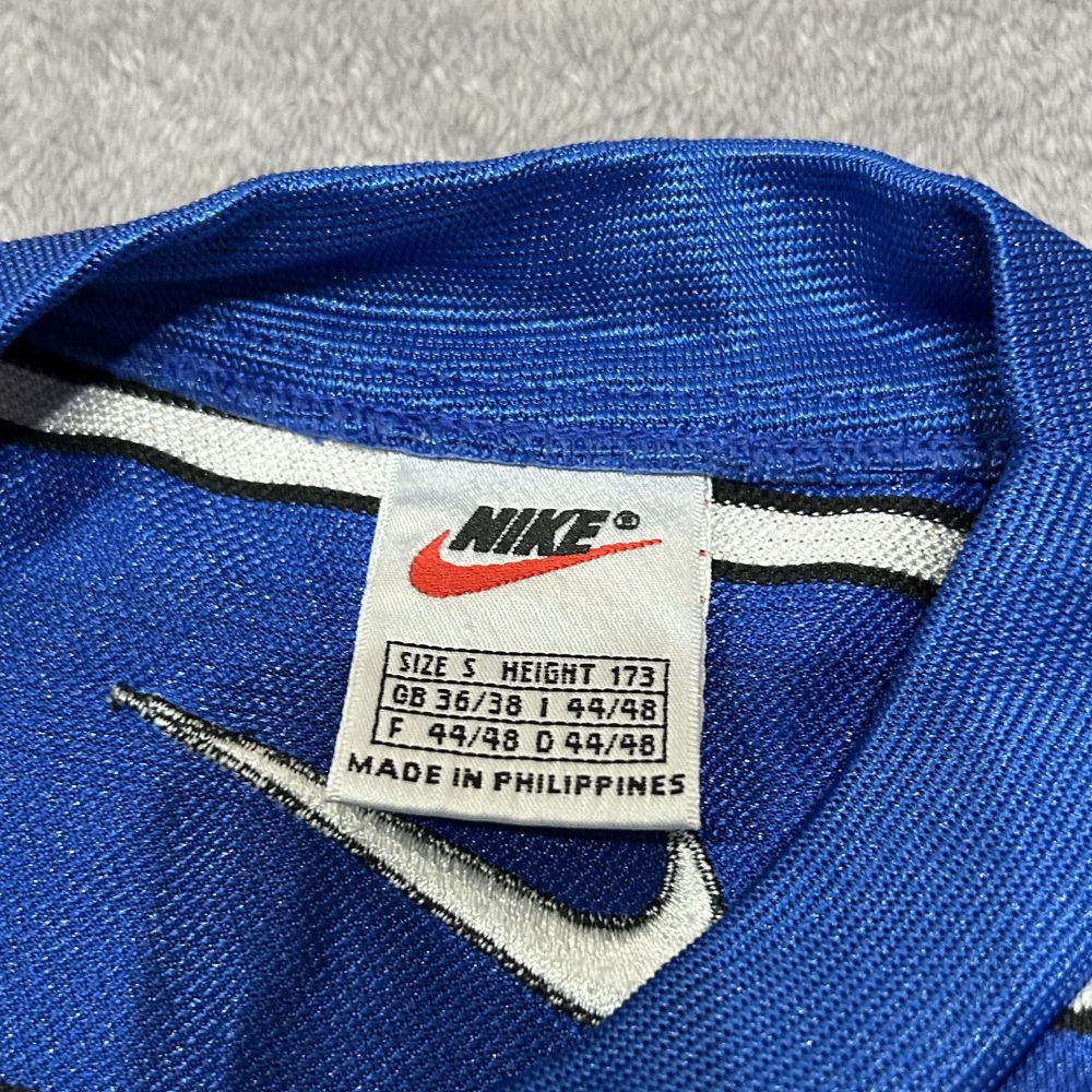 Koszulka Nike central logo swoosh niebieska w paski