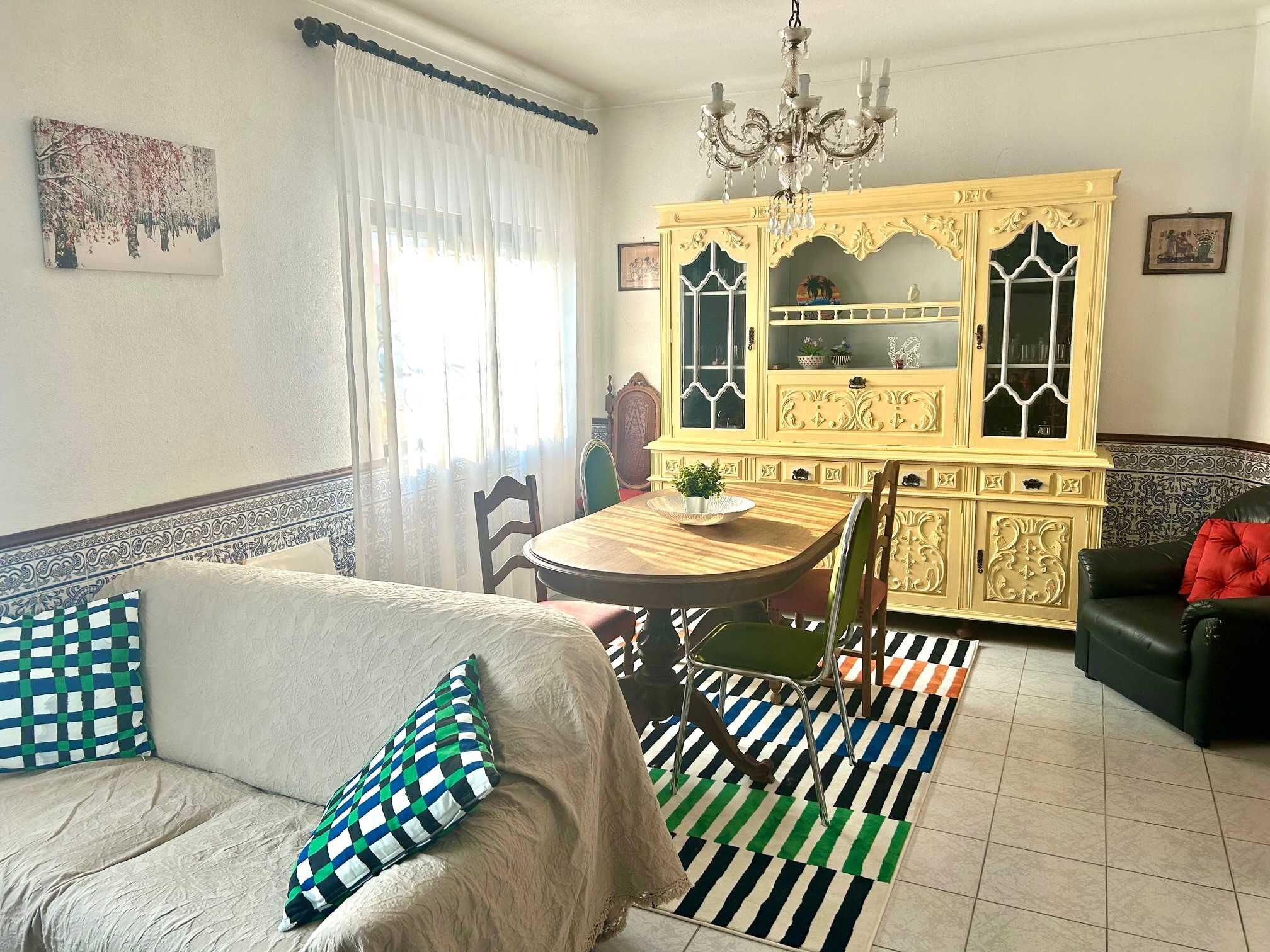 Aluguer de Quartos | Rooms for Rent - Charneca da Caparica