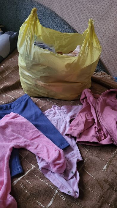 Безкоштовно одяг для дівчинки 62 розмір