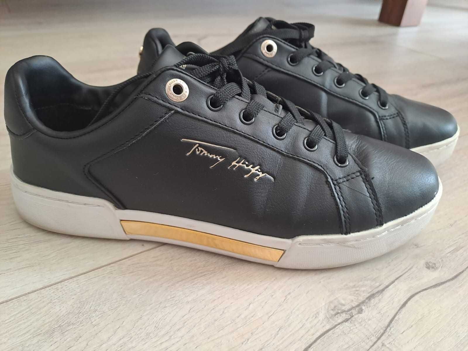 Sneakersy Tommy Hilfiger 40