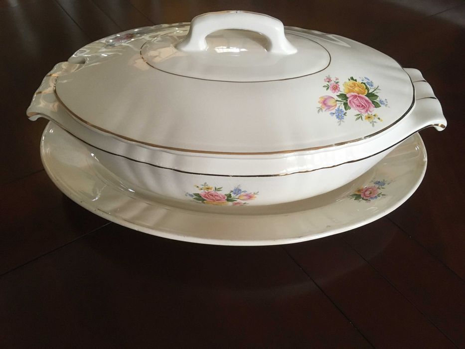 terrina, travessa e molheira loiça da fabrica de sacavém