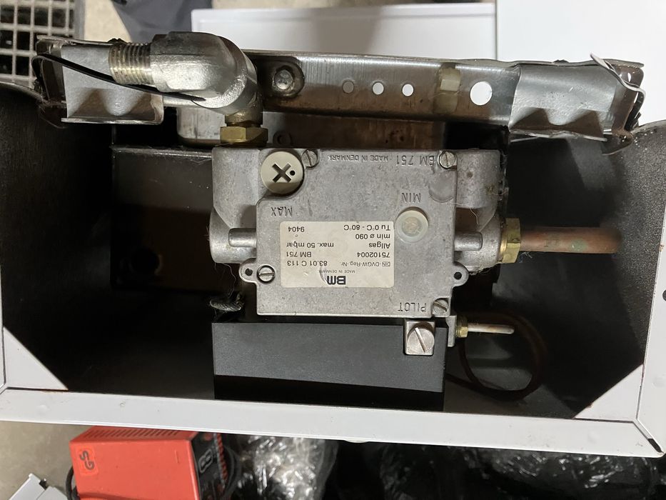 Котел парапетний газовий пропан балон 2кВт