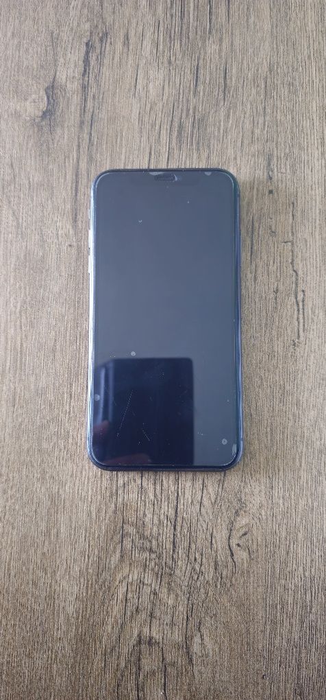 iPhone 11 64gb 2x etui i oryginalny kabel