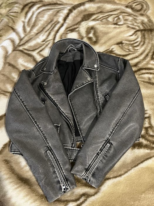 Дві стильні косухи ! Чорна класична та трендова варьонка