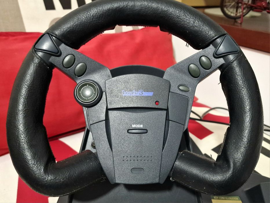 Volante e Pedais Clássicos (Anos 90) para PC - Impecável!