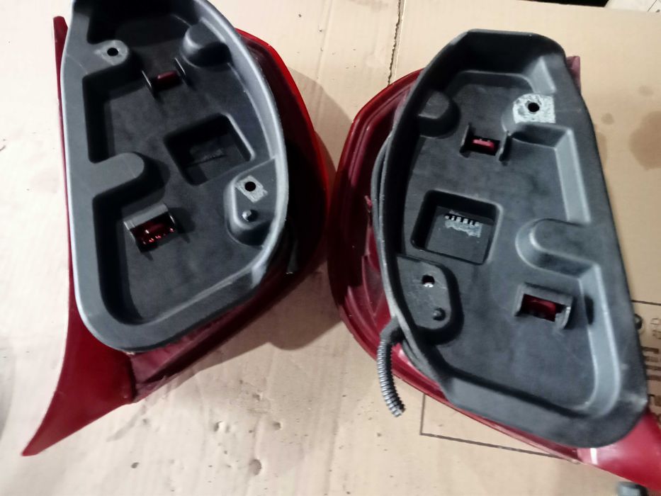REF218 2 farolins traseiros citroen c5 Ano 2003