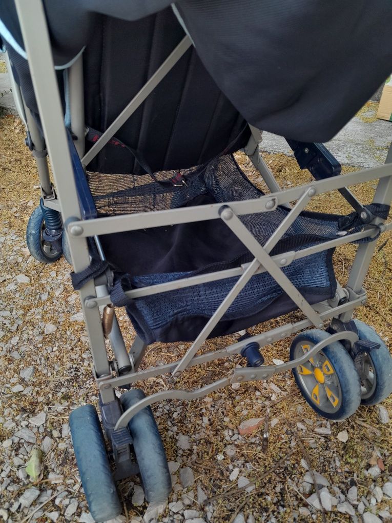 Carrinho criança/ bébé Pierre Cardin