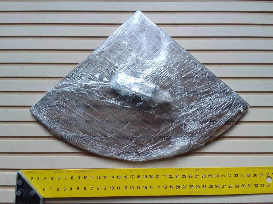 Szklana narożna półka z uchwytami.. do łazienki itp. 25,5x25,5x36cm