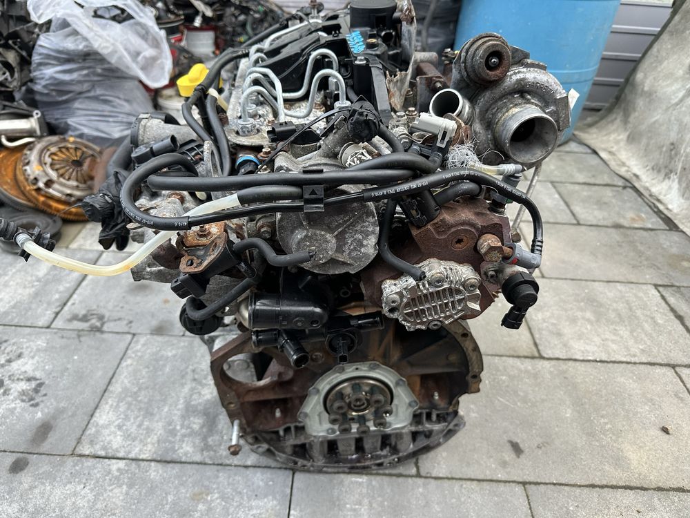 Двигун Мотор Двигатель 2.0 DCI M9R Трафік Renault Trafik Opel Vivaro