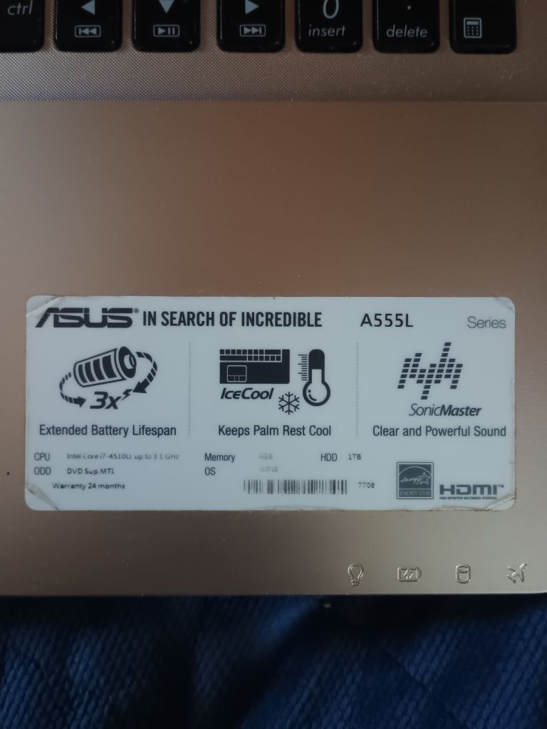 Laptop Acer A555L