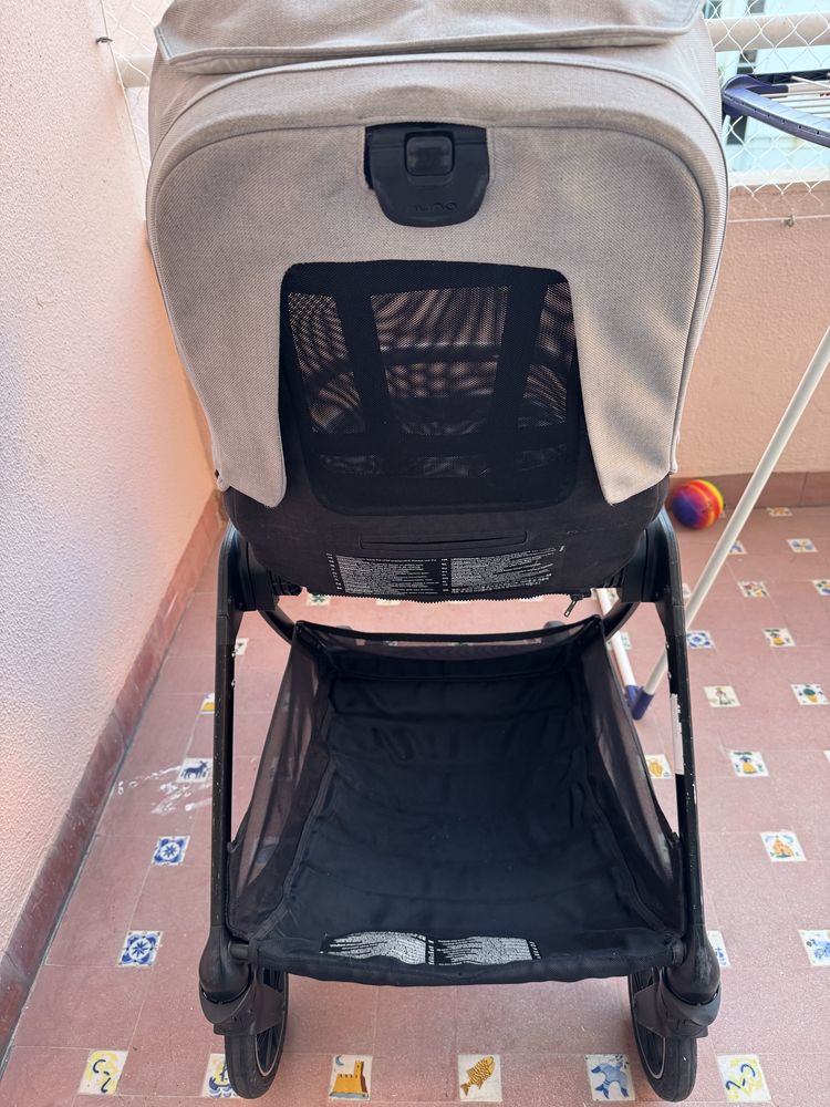 Carrinho bebe Nuna Triv