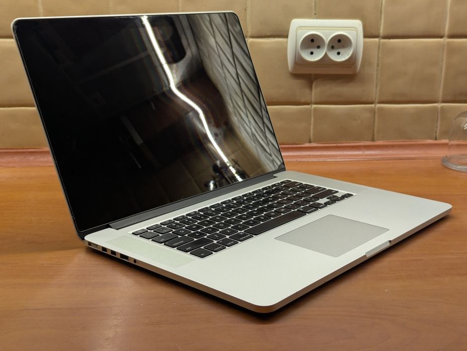 Apple MacBook Pro 15, A1398, 16/512, i7