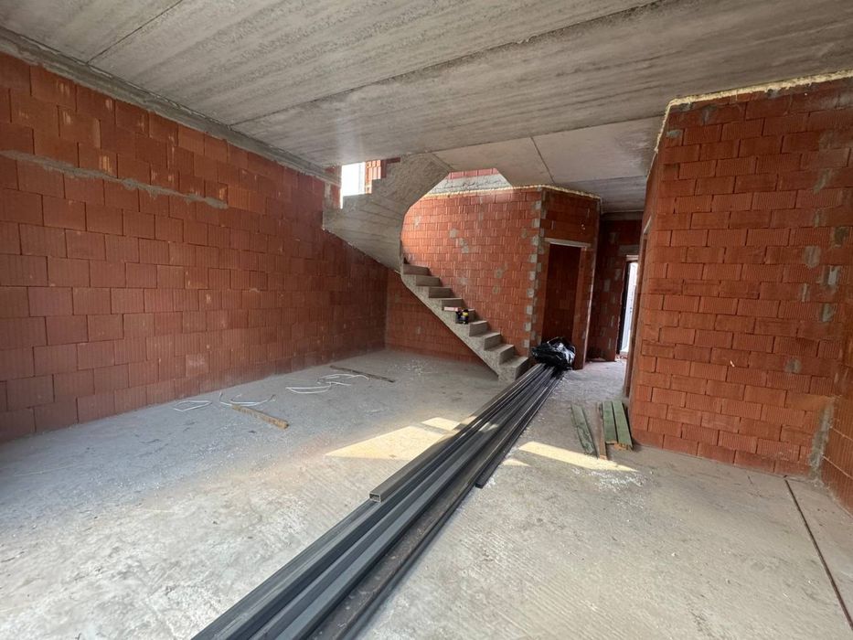 Продаж дуплексу в Ірпені біля парку