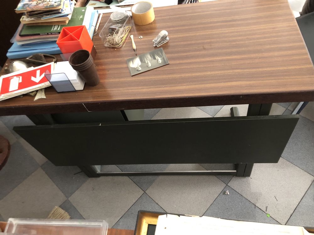 Secretaria vintage com cadeira
