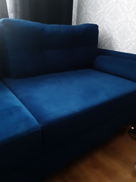 Sofa granatowa z funkcją spania