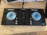 Mixer DJ Numark MixTrack Pro 3 + podstawka pod laptopa