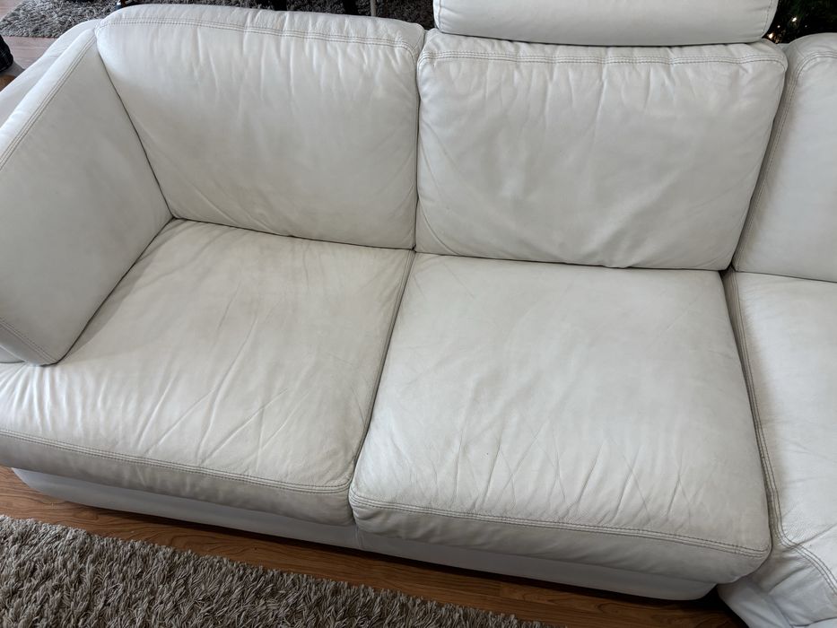 Sofa em pele chaise long da chateaux d’ax