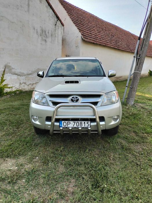 Wynajem samochodu Toyota Hilux 2008