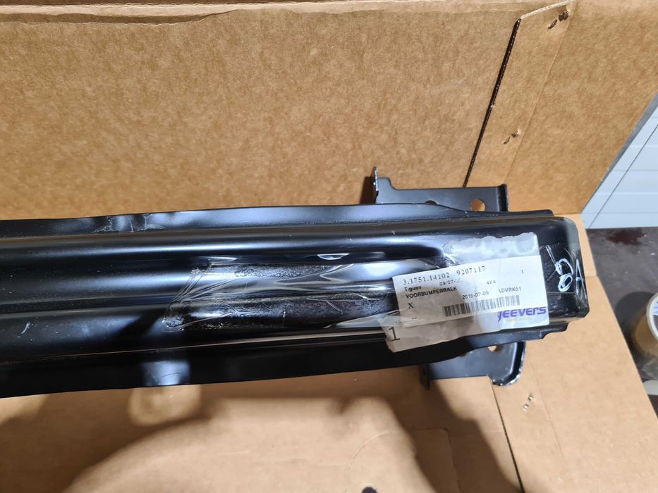 Wzmocnienie zderzaka VW TIGUAN 07-11 belka przód przednia NOWA