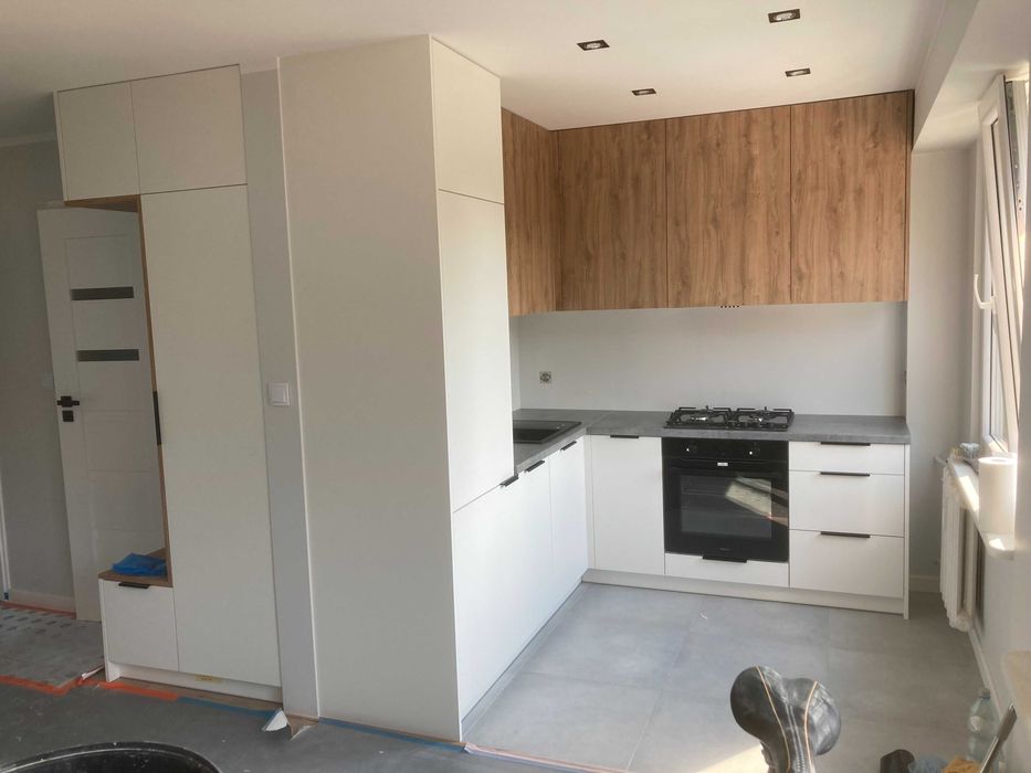 STOLARZ  z doświadczeniem