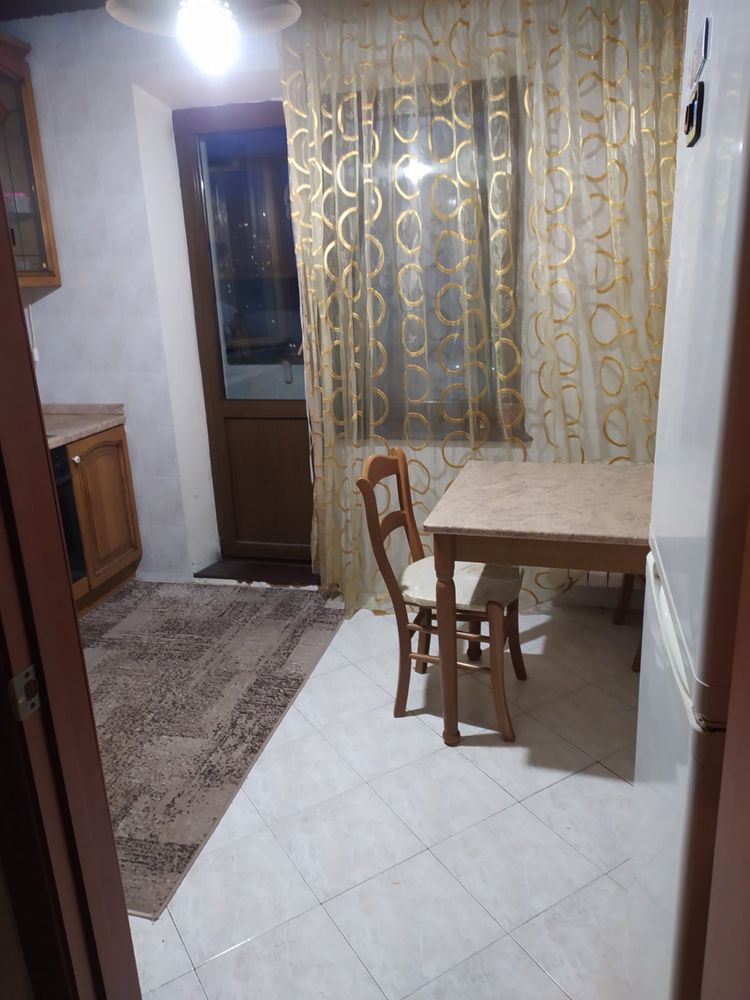 Простора кімната в оренду
