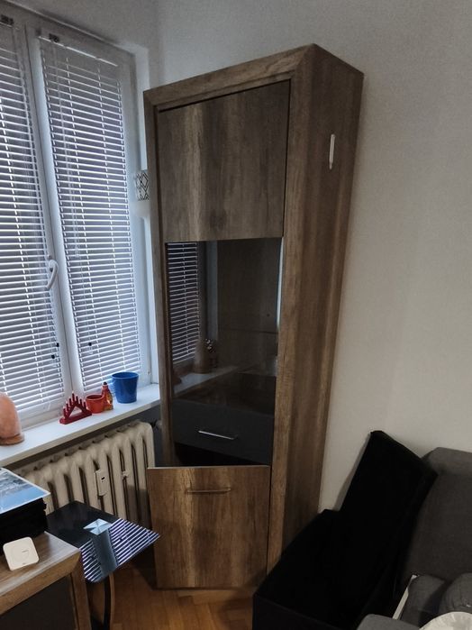Witryna stojąca, szafka słupek