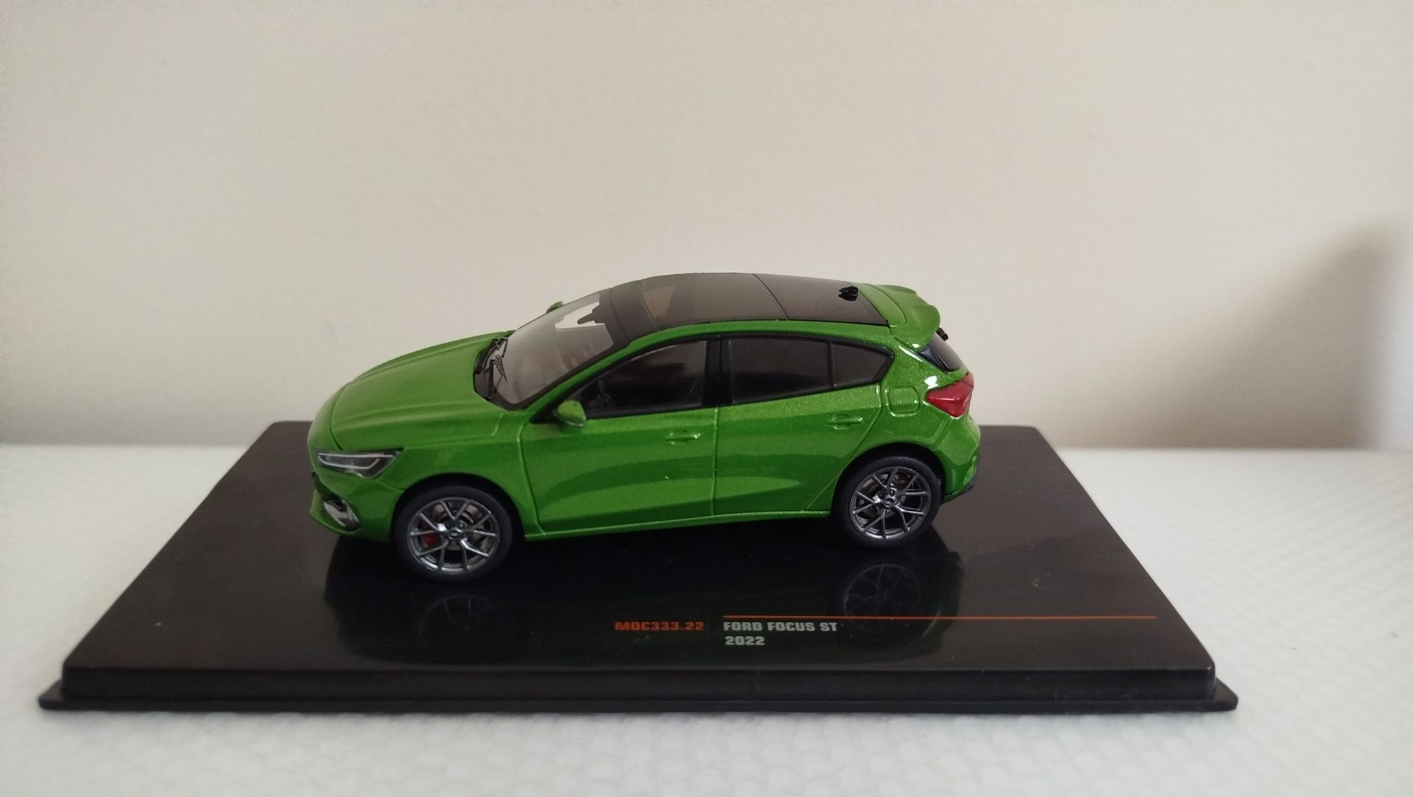 Miniatura Ford Focus ST 1/43 Nova
