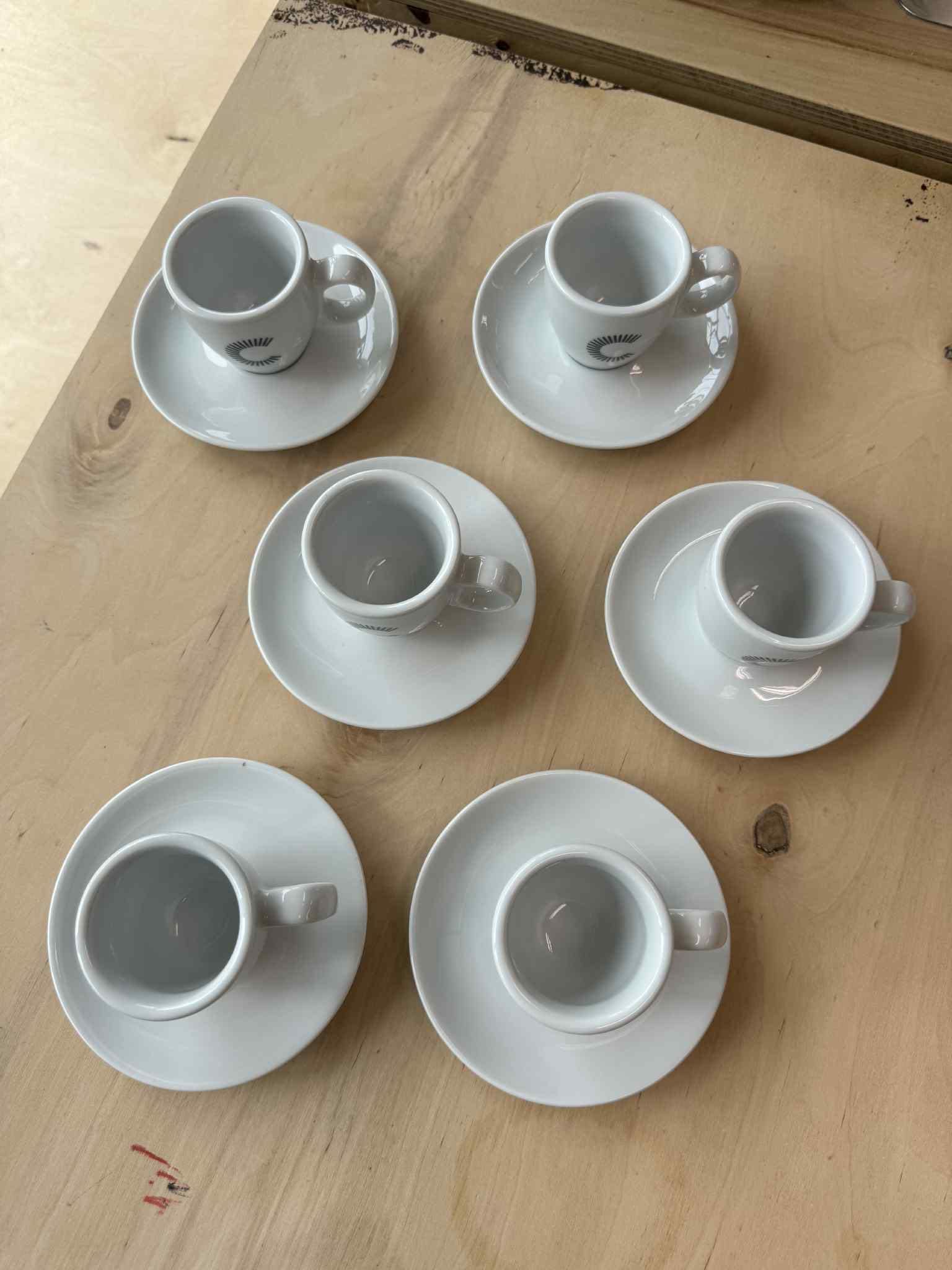 6 Filiżanek Cannondale ze spodkami do kawy espresso