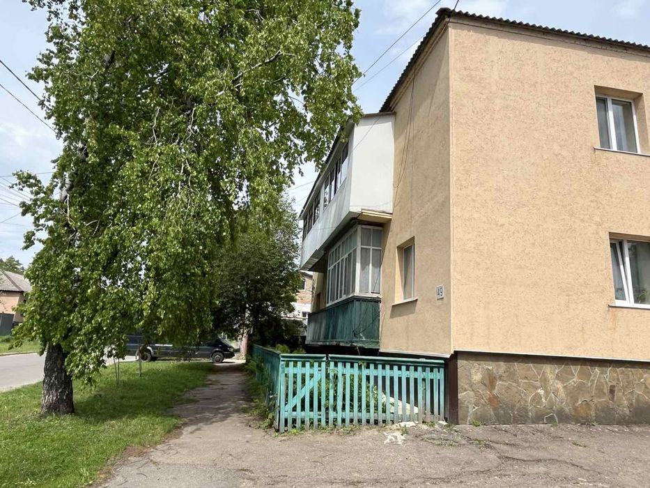 Путивль 3 к квартира в центрі + гараж