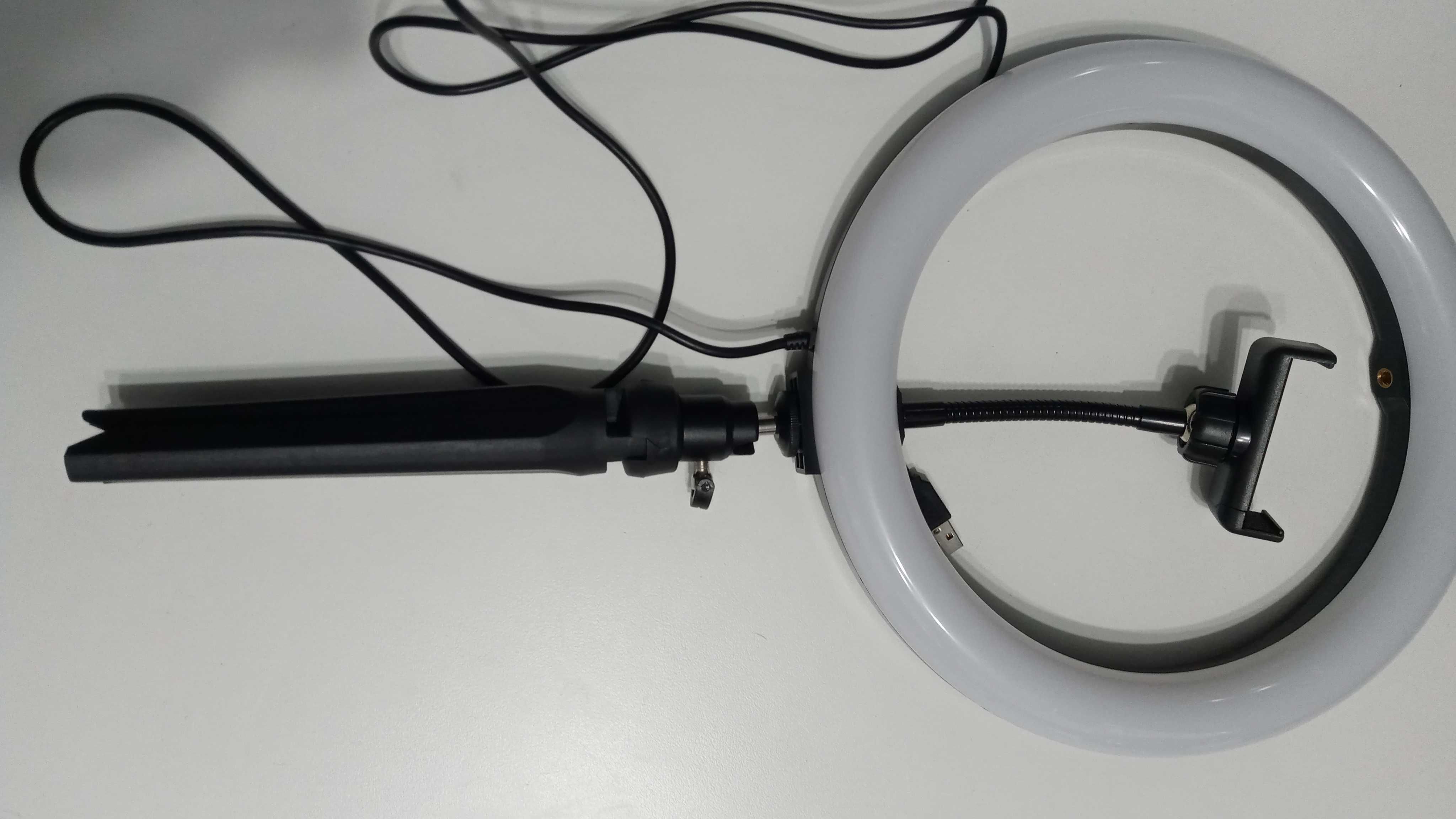 Кольцевая USB LED лампа Puluz PKT3082B 10" + настольный штатив