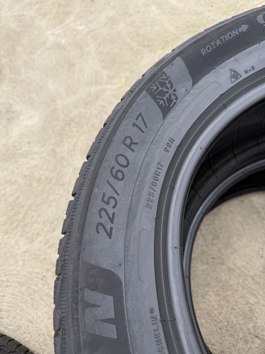 225/60/17 Michelin Pilot Alpin 5