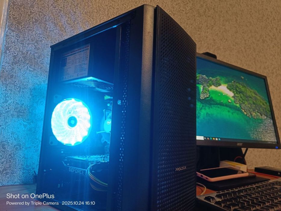 Гарний ПК.   .  .