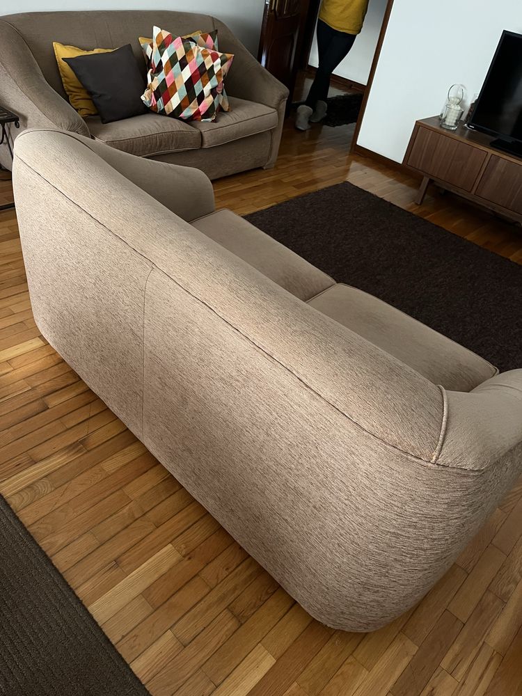 2 sofas tecido bom estado