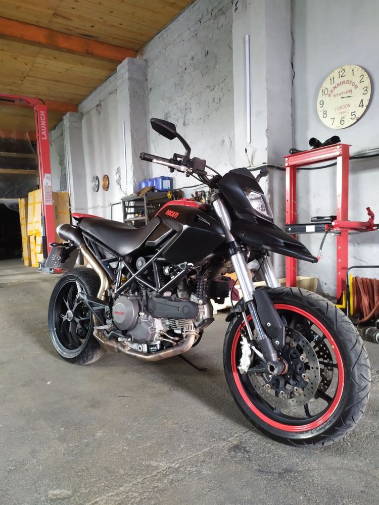 Ducati hypermotard 796 2012p