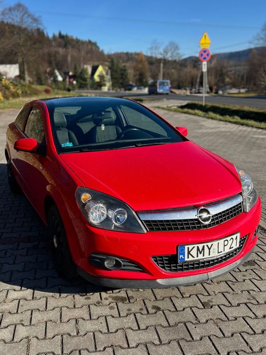 Opel Astra H GTC (2007) – 1.6 benzyna - DACH PANORAMICZNY!