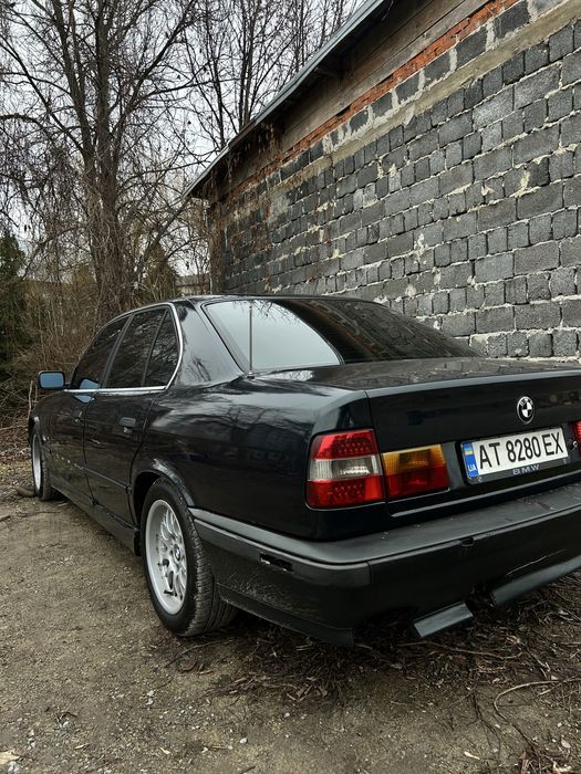 Продам е34 2.5 525TDS