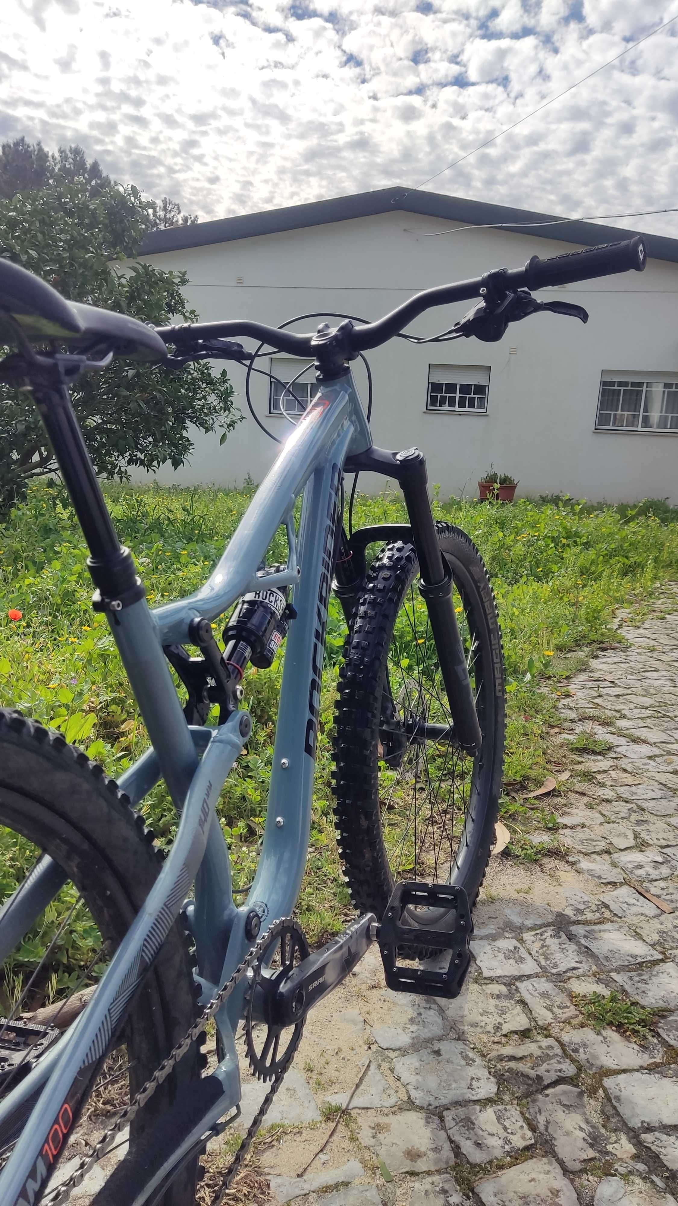 Bicicleta de Enduro 29 AM100S