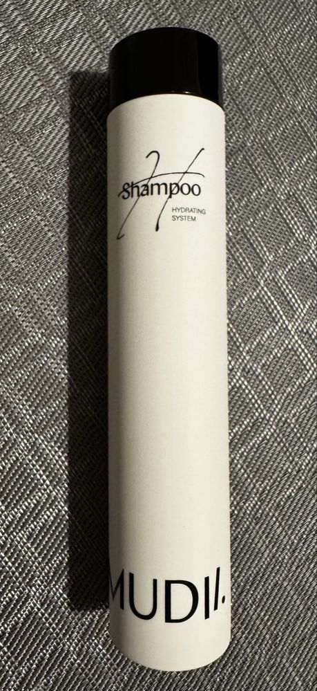 Szampon MUDII.  Hydrating