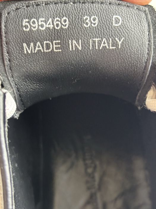 Жіночі черевики 39 р-р не вживані довжина устілки 25 см  м.Львів