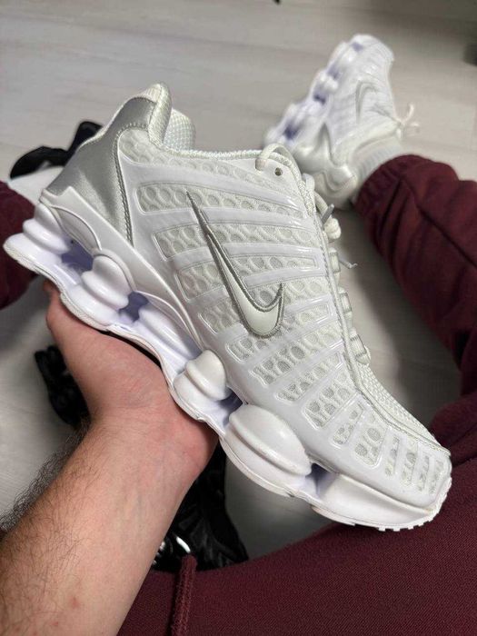 Nike Shox TL в білому та чорному кольорі/36-45р.