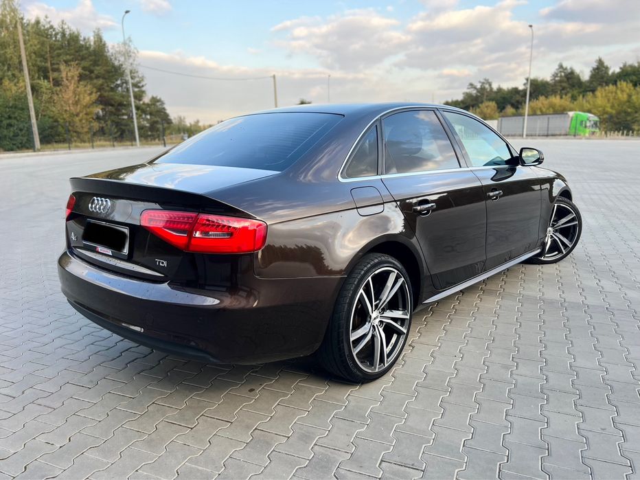 Audi a4 b8 2.0TDI 177km 4x4 Quattro Automat Sedan LED sportline