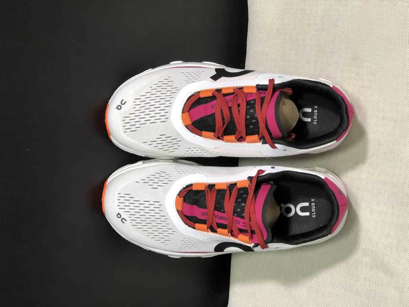 Trampki On Running  Cloudsurfer (Women's)   39