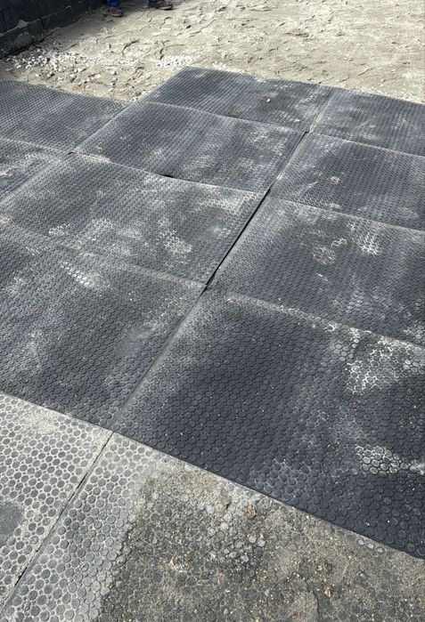 PŁYTY PVC Maty chodnikowe/drogowe 3x80x120cm