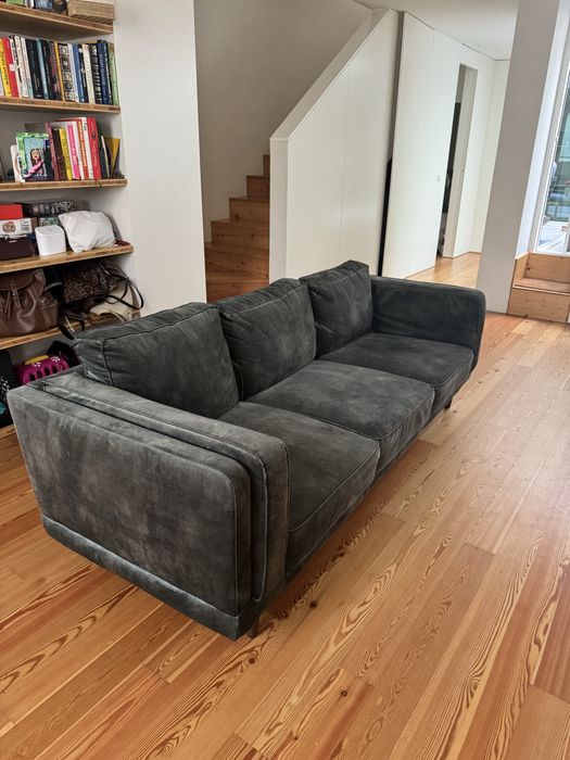 Sofá verde escuro Kinda Poly