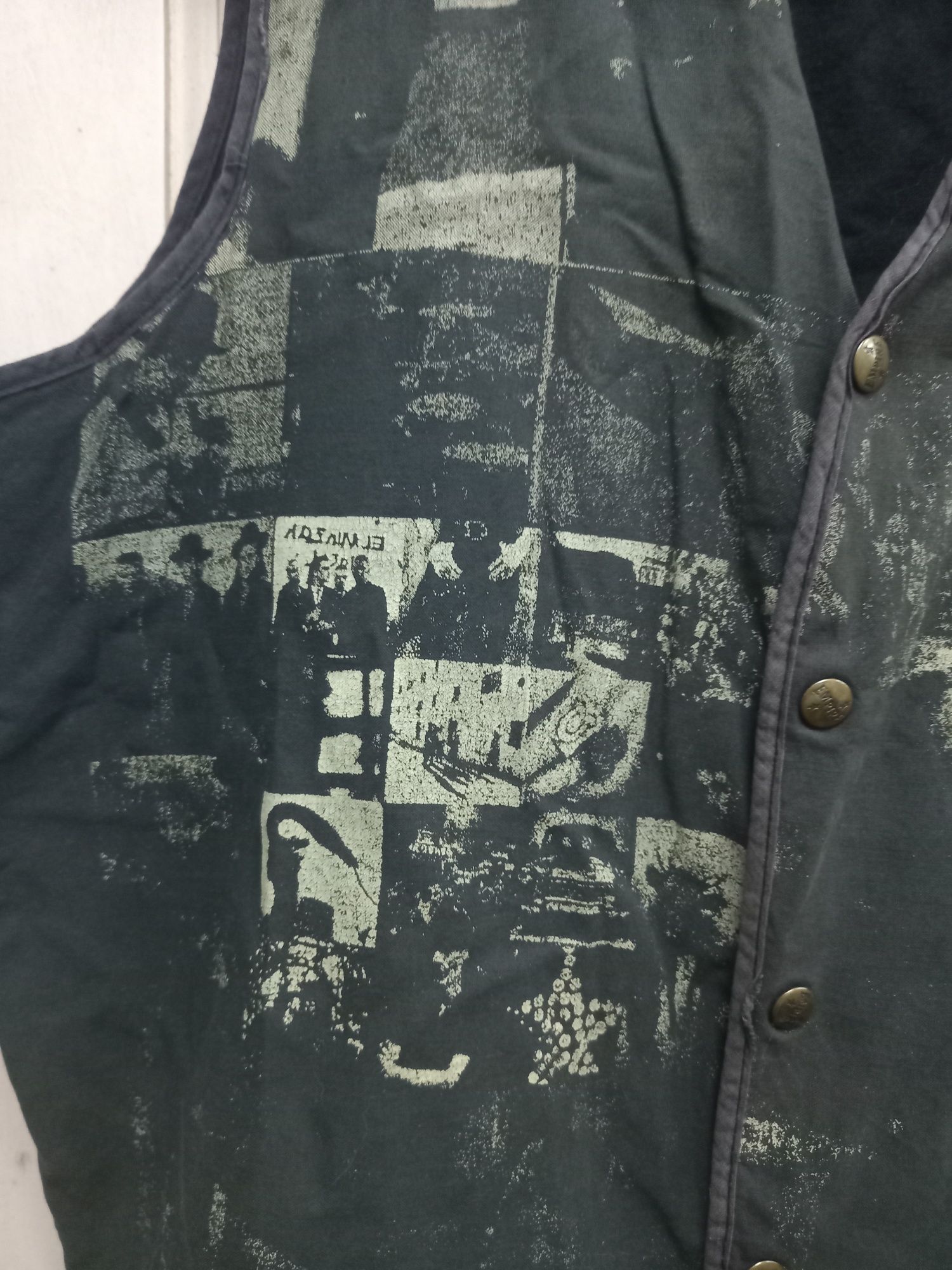 Colete dos U2 dos anos 90