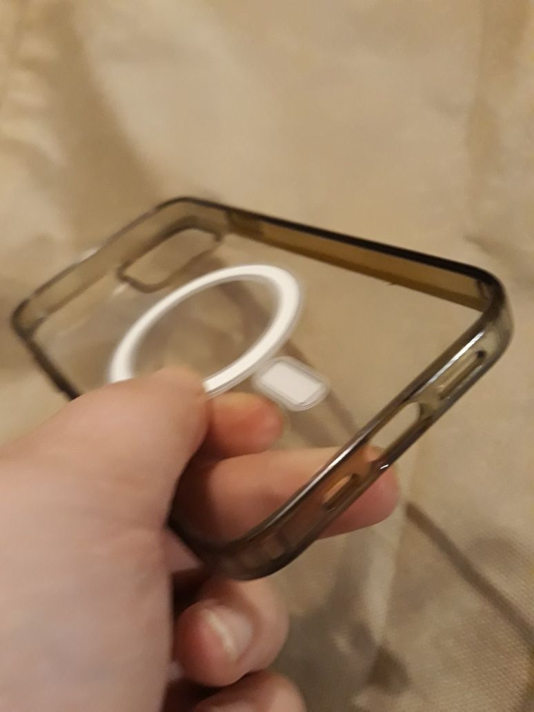 Противоударный чехол для iPhone 12 магнитный MagSafe прозрачный айфон