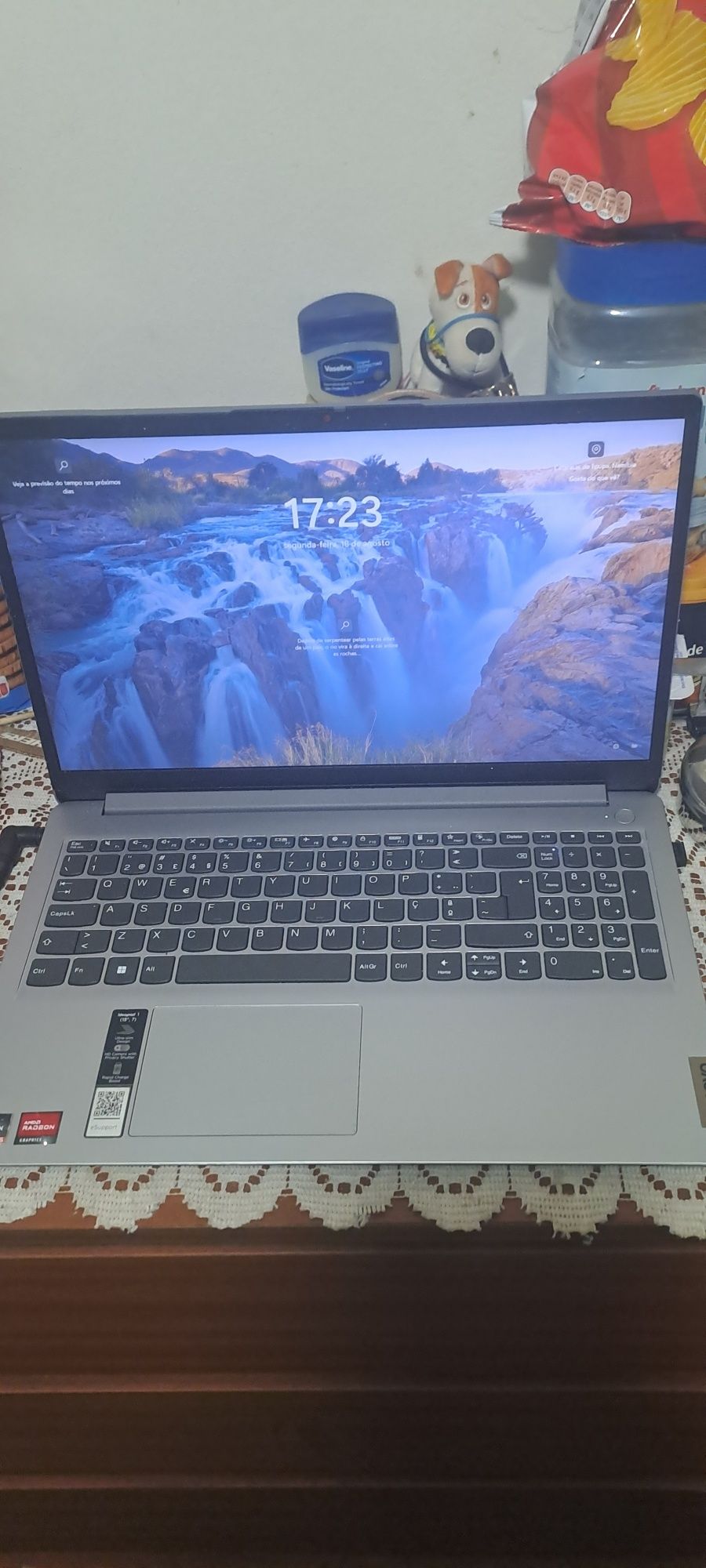 Portátil Lenovo 500gb/ 16gb de ram