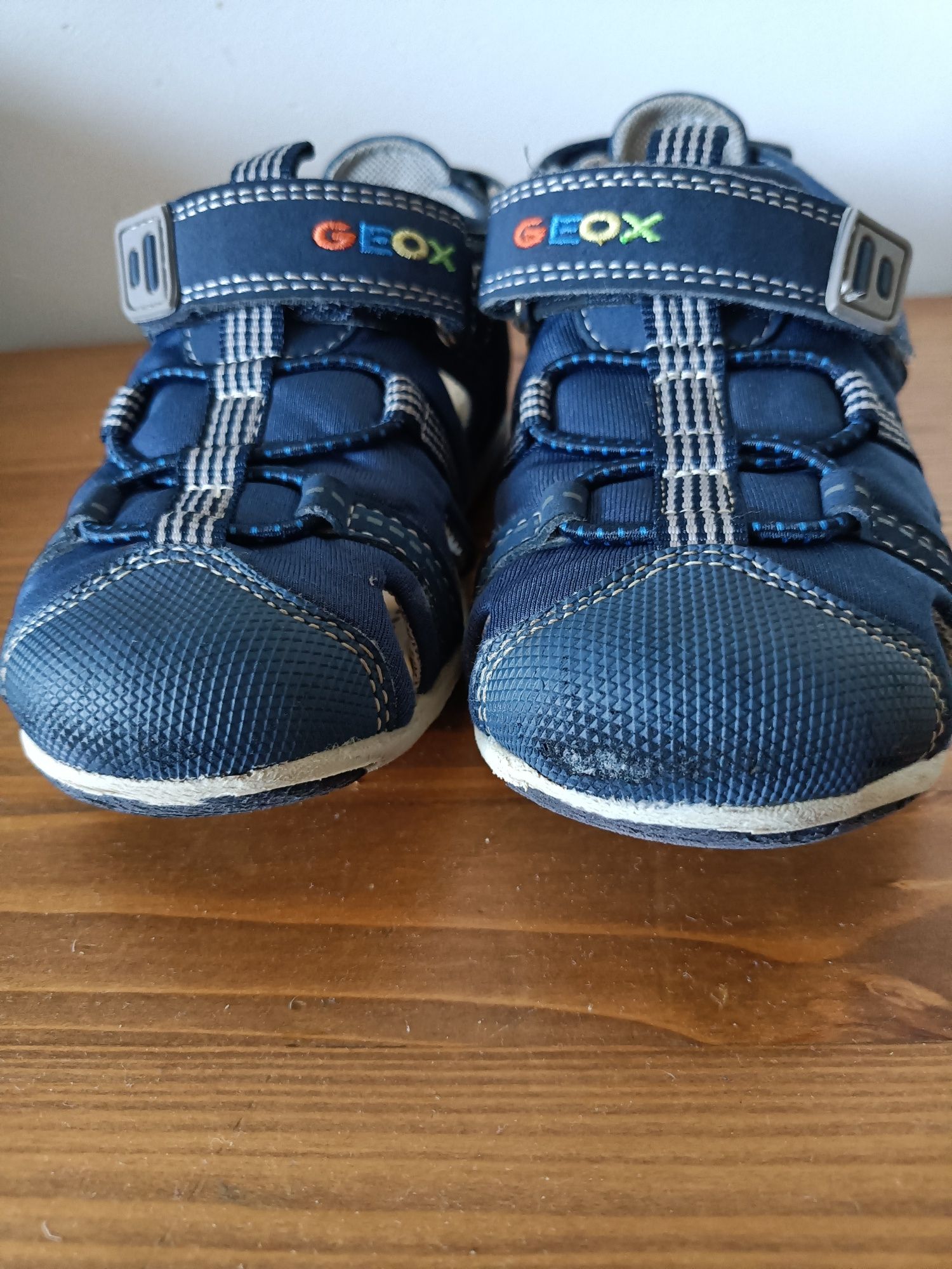 Sandałki Geox rozmiar 27