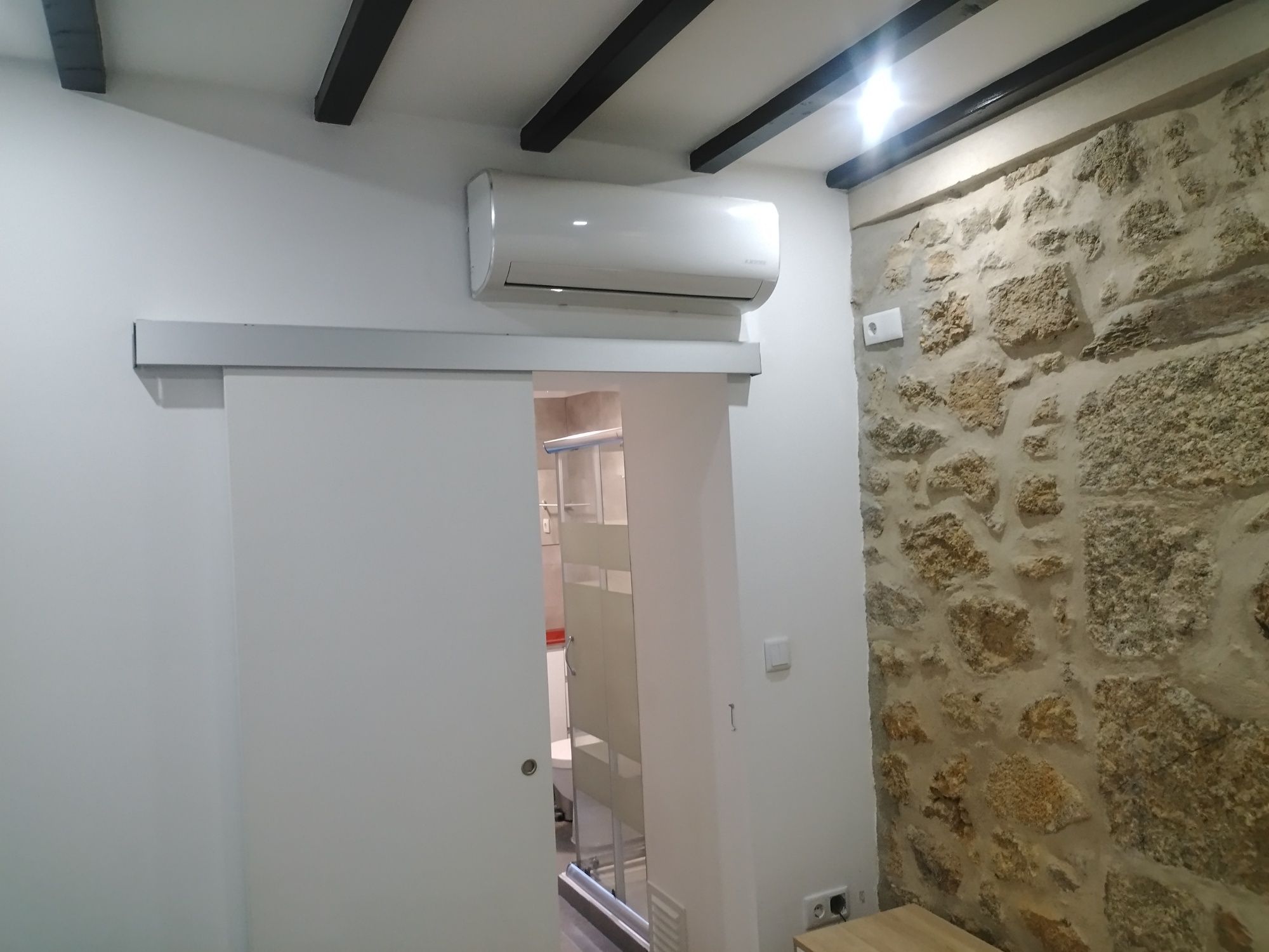 Alugo T0 em castelo branco